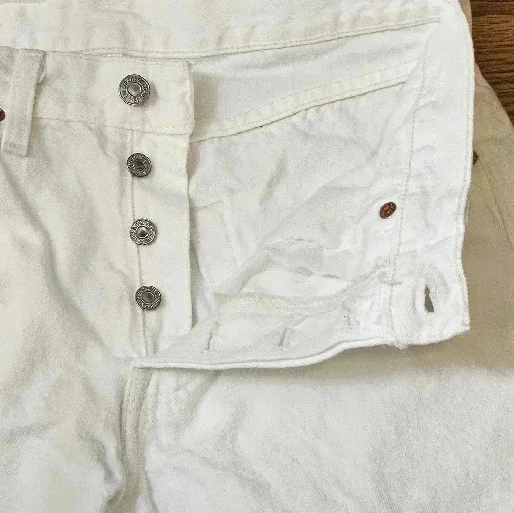 Levi's 501 Button Fly White Size 29×30 EUC